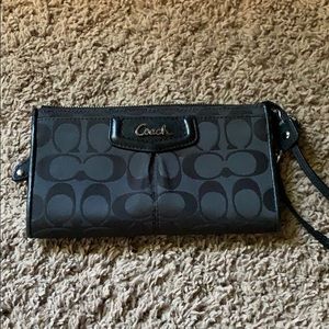 Coach wallet/wristlet